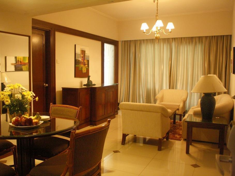 Bumi Wiyata Hotel Депок Екстериор снимка